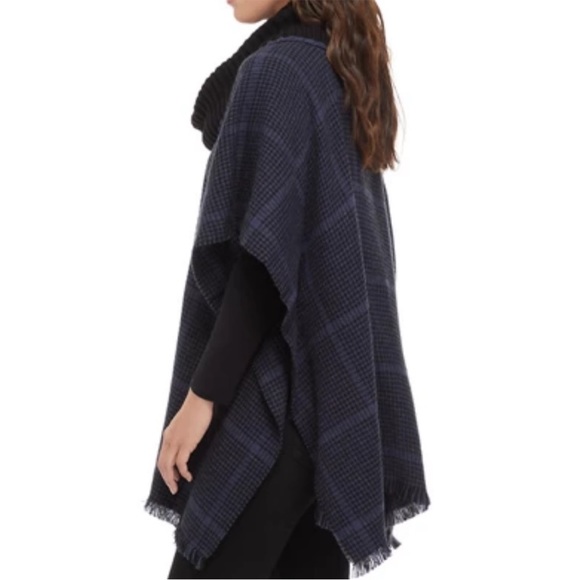V. Fraas Houndstooth Blue Black Poncho With Knit Collar - Picture 2 of 6